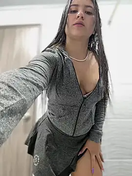 Snapshot of VAL_PRINCESS chatting on 12.19.24 VAL PRINCESS online show from 12.19.24