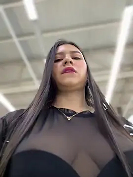 Snapshot of VAL_PRINCESS chatting on 01.13.25 VAL PRINCESS online show from 01.13.25