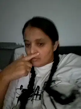 sarahhh1987 online show from 10.26.25