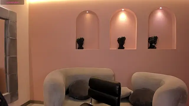 Snapshot of BellaRose_X chatting on 12.15.24 BellaRose X online show from 12.15.24