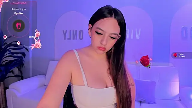 Snapshot of BellaRose_X chatting on 03.07.25 BellaRose X online show from 03.07.25