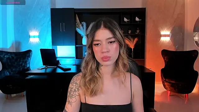 ViolettHansson online show from 10.02.25