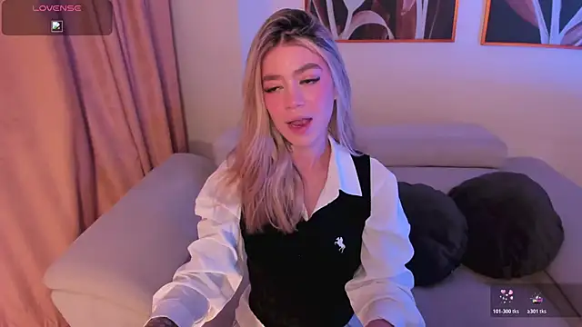 ViolettHansson online show from 05.30.26