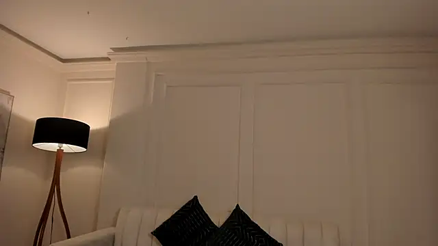 AliceHarper  online show from 12.15.25