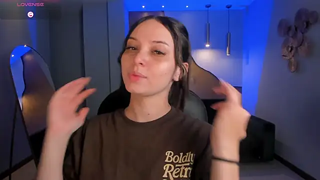 AliceHarper  online show from 04.05.26