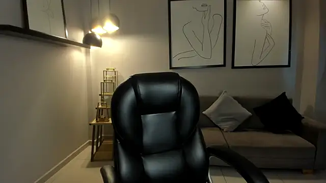 Snapshot of AliceHarper_ chatting on 04.22.26 AliceHarper online show from 04.22.26
