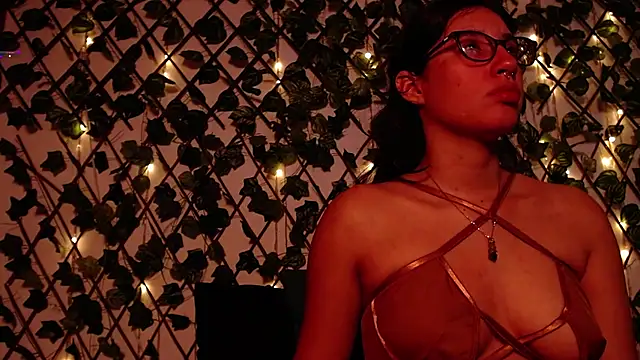 CoralineSanchez online show from 02.20.25