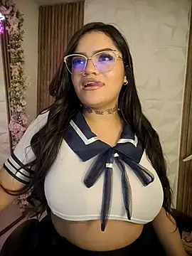 Snapshot of Johanna6 chatting on 11.21.25 Johanna6 online show from 11.21.25