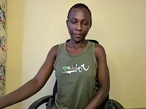 Snapshot of ebonyy_duchess chatting on 10.10.25 ebonyy duchess online show from 10.10.25