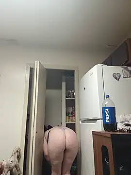 PhatAss Kummmilla online show from 10.12.25