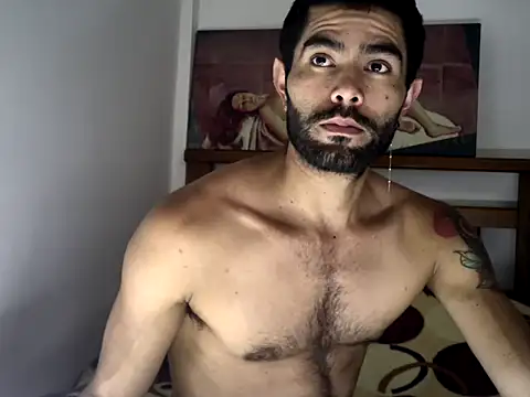 hideonbush051 online show from 11.05.25