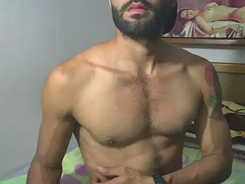 hideonbush051 online show from 11.22.25