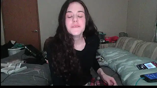 Snapshot of rileyyb_ chatting on 05.08.26 rileyyb online show from 05.08.26