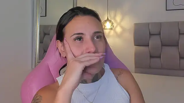 Susan-Sweet-7 online show from 09.30.25