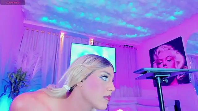 Snapshot of powerfull_ts_20 chatting on 03.13.25 powerfull ts 20 online show from 03.13.25