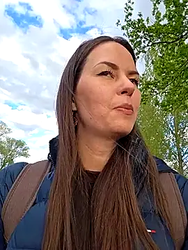 NoraDevot online show from 04.21.26