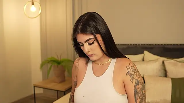 IrisBaker online show from 01.17.26