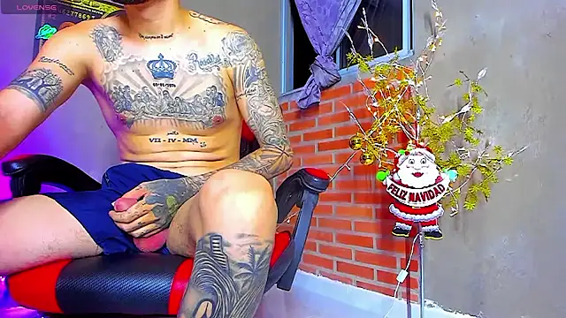 Snapshot of smoker445 chatting on 11.27.25 smoker445 online show from 11.27.25