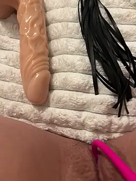 Leanaa Jolly online show from 03.11.25