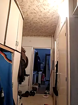 Snapshot of Huncutkuki chatting on 03.01.25 Huncutkuki online show from 03.01.25