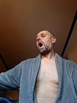 Snapshot of Huncutkuki chatting on 01.18.26 Huncutkuki online show from 01.18.26