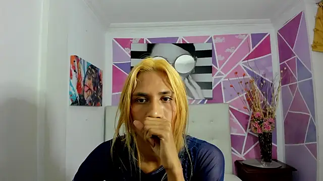 Brisahott online show from 01.20.25