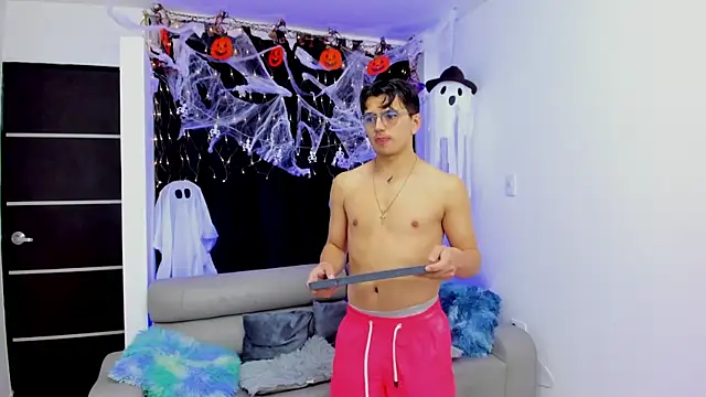 UNIVERSAL SEXX  online show from 10.16.25