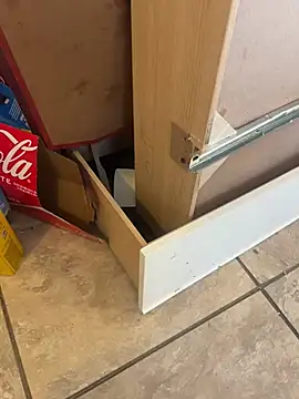 Snapshot of life-ent chatting on 03.22.25 life-ent online show from 03.22.25