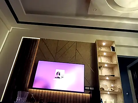 Snapshot of SexyMama_boy chatting on 05.17.26 SexyMama boy online show from 05.17.26