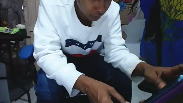 yohatinelly07 online show from 09.26.25