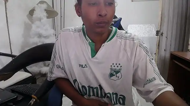 yohatinelly07 online show from 11.27.25