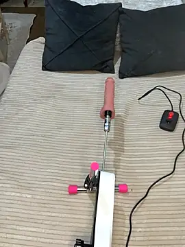 Snapshot of Olgundolgun33 chatting on 10.05.25 Olgundolgun33 online show from 10.05.25