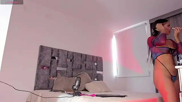 Snapshot of rossth1 chatting on 03.06.26 rossth1 online show from 03.06.26