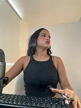 Snapshot of rossth1 chatting on 03.26.26 rossth1 online show from 03.26.26