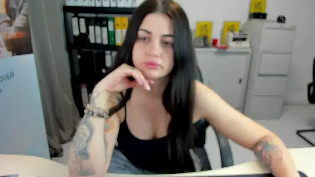 TiffanySweet online show from 12.20.24