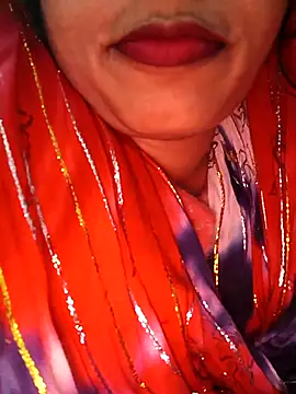 Snapshot of Simaran_bhabhi chatting on 02.15.25 Simaran bhabhi online show from 02.15.25