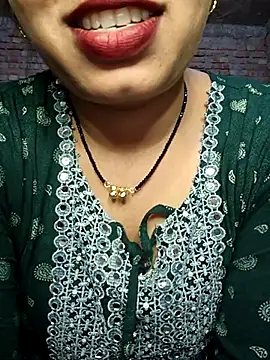 Snapshot of Simaran_bhabhi chatting on 03.04.25 Simaran bhabhi online show from 03.04.25