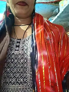 Snapshot of Simaran_bhabhi chatting on 03.08.25 Simaran bhabhi online show from 03.08.25