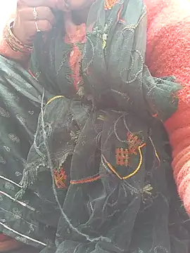 Snapshot of Simaran_bhabhi chatting on 03.10.25 Simaran bhabhi online show from 03.10.25