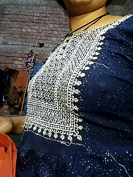 Snapshot of Simaran_bhabhi chatting on 03.13.25 Simaran bhabhi online show from 03.13.25