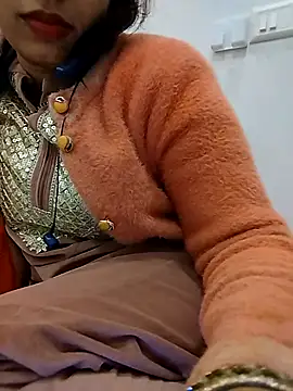 Snapshot of Simaran_bhabhi chatting on 01.13.26 Simaran bhabhi online show from 01.13.26