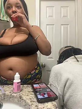 Snapshot of 1BeautyN1Beast chatting on 01.16.25 1BeautyN1Beast online show from 01.16.25