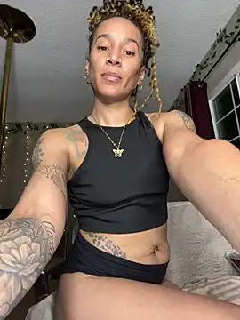 Shuggabutt online show from 02.04.26