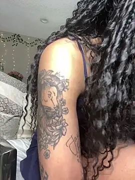 Shuggabutt online show from 02.20.26