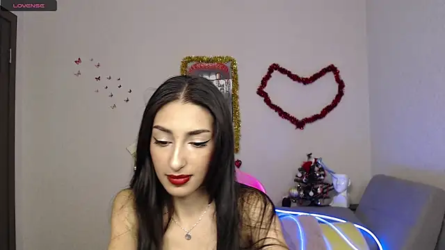 Lina Robbins online show from 01.02.25