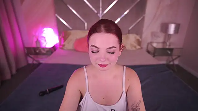 CarolinaDia online show from 02.08.25