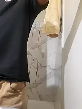 Snapshot of gaimov3r2024 chatting on 10.04.25 gaimov3r2024 online show from 10.04.25