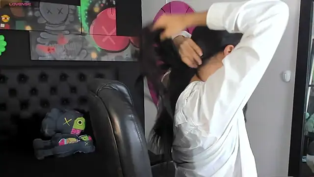 LOISE-XX online show from 09.09.25