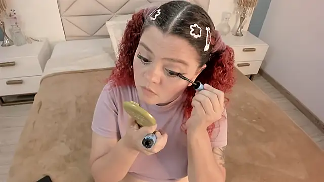 Twwiiggy online show from 02.22.26