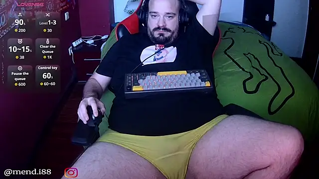 menditeta1 online show from 12.13.25